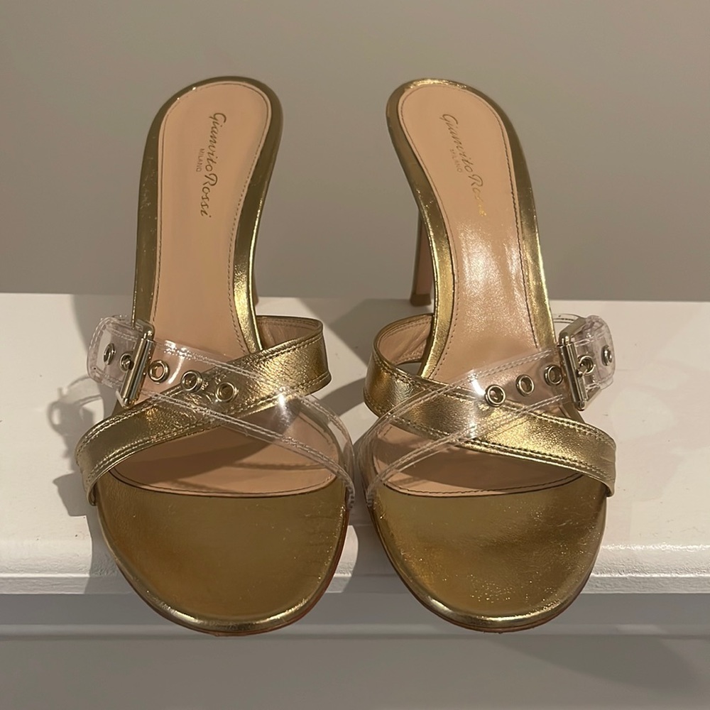 Gianvito Rossi Gold Leather Slides Size 10 | EU 40